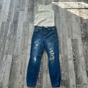 Dark washed oasis jeans/Size: us 11